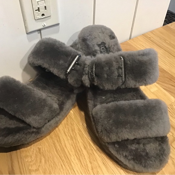 NWOT UGG Fluffette Slides - Picture 10 of 12
